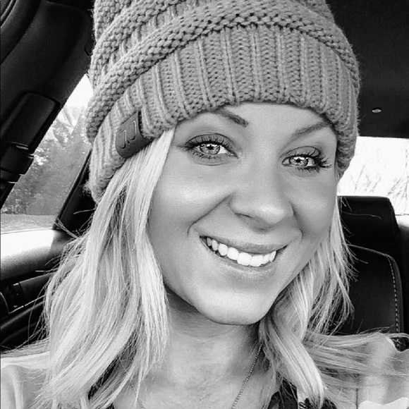 WELCOME ✌🏼😀 I’m Lexi! - Picture 3 of 5